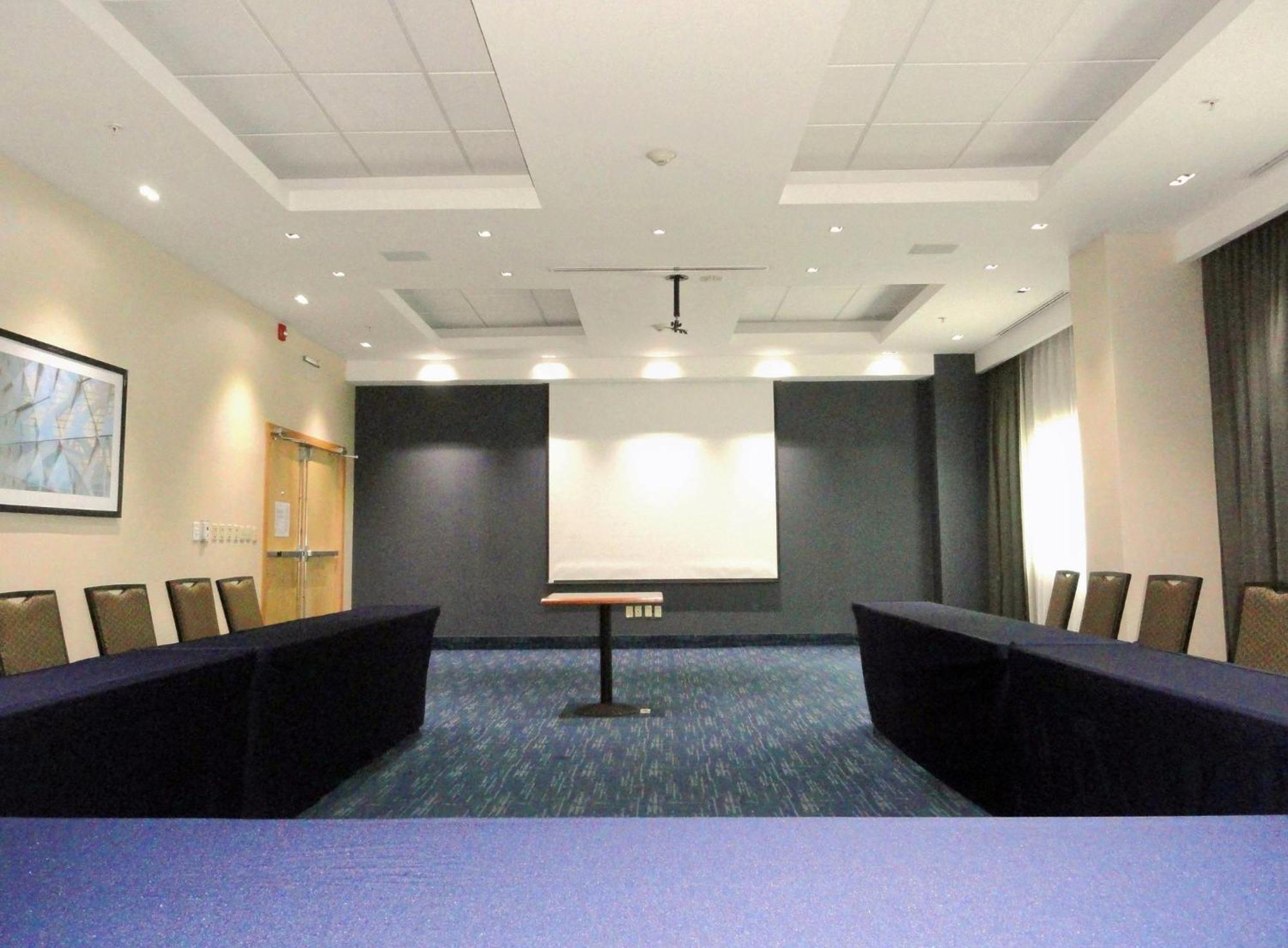 Holiday Inn Express & Suites Toluca Zona Aeropuerto By Ihg Kültér fotó