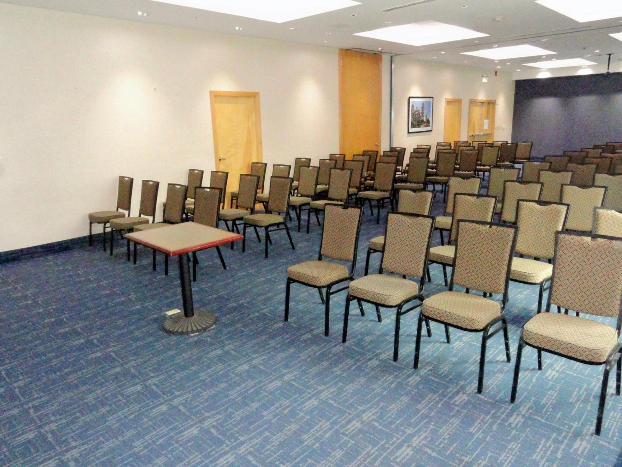Holiday Inn Express & Suites Toluca Zona Aeropuerto By Ihg Kültér fotó
